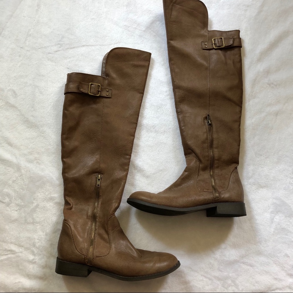 Unlisted boots size 8